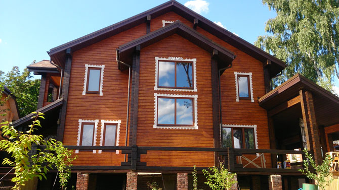 Обновление фасада деревянного дома